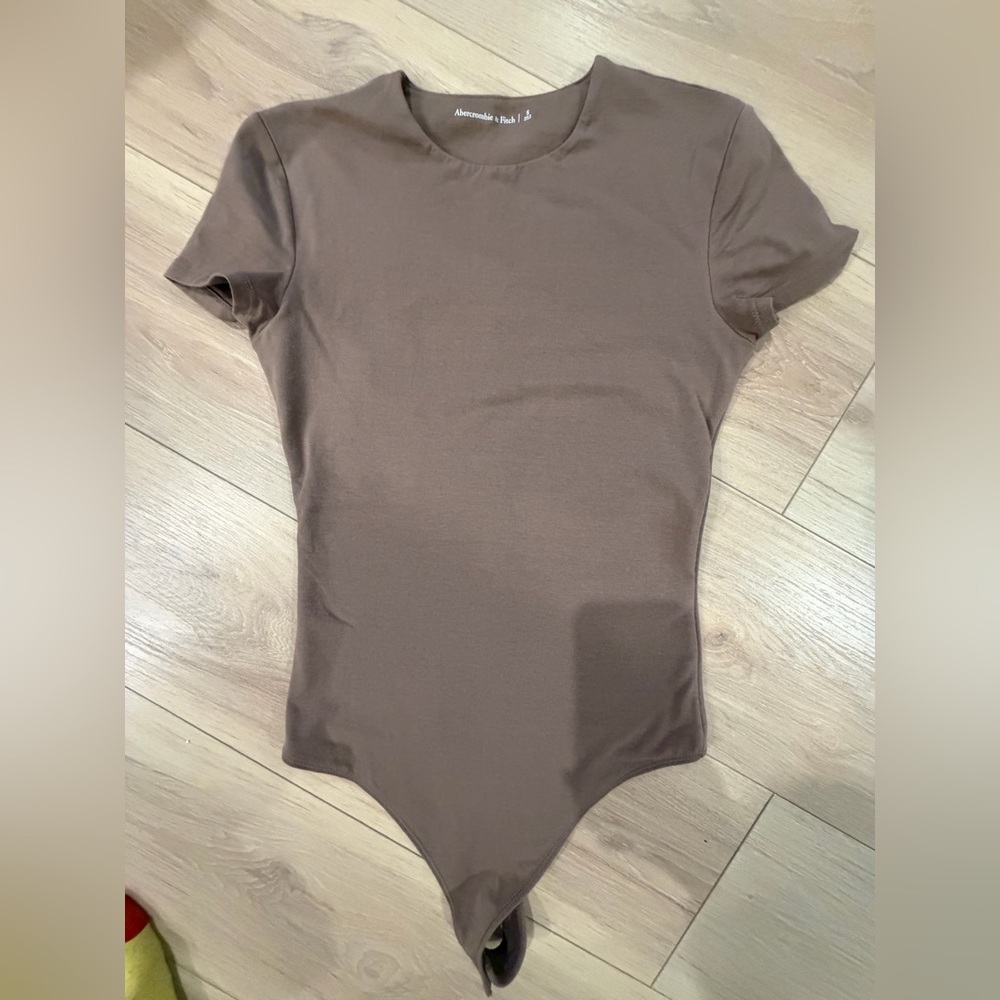Abercrombie Short-Sleeve Cotton-Blend Seamless Fabric Crew Bodysuit